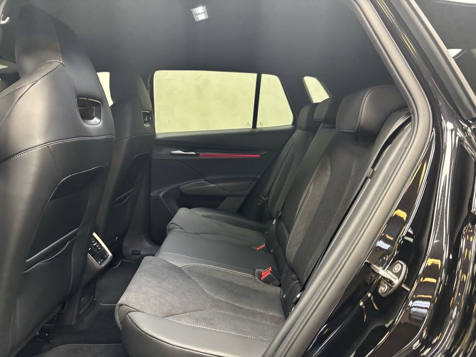 Skoda Elroq 85 iV Sportline 5d