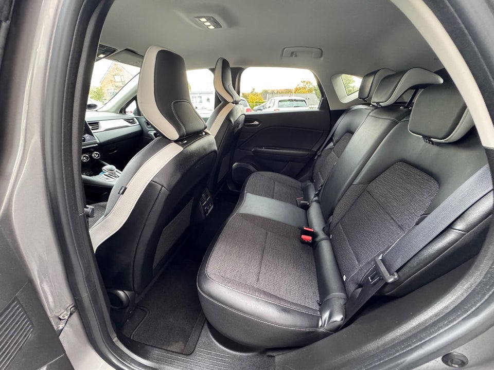 Renault Captur 1,6 E-Tech Intens 5d