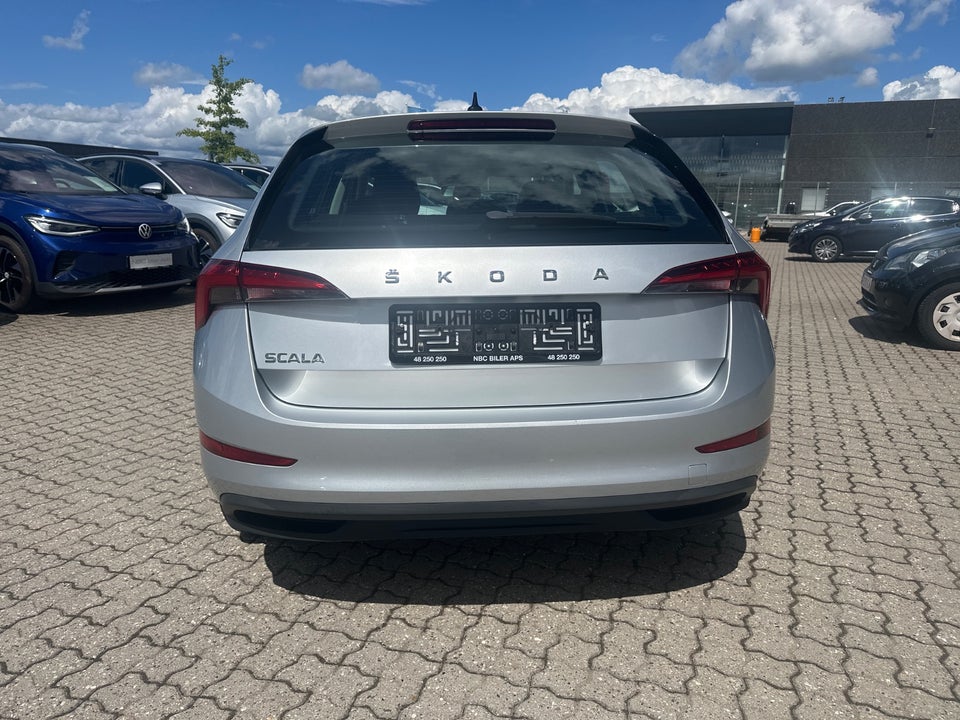 Skoda Scala 1,0 TSi 95 Active 5d