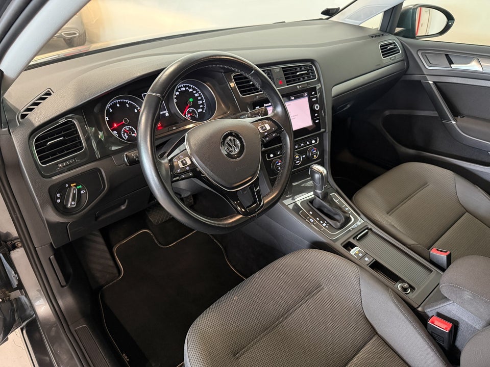 VW Golf VII 1,5 TSi 130 Comfortline Connect DSG 5d
