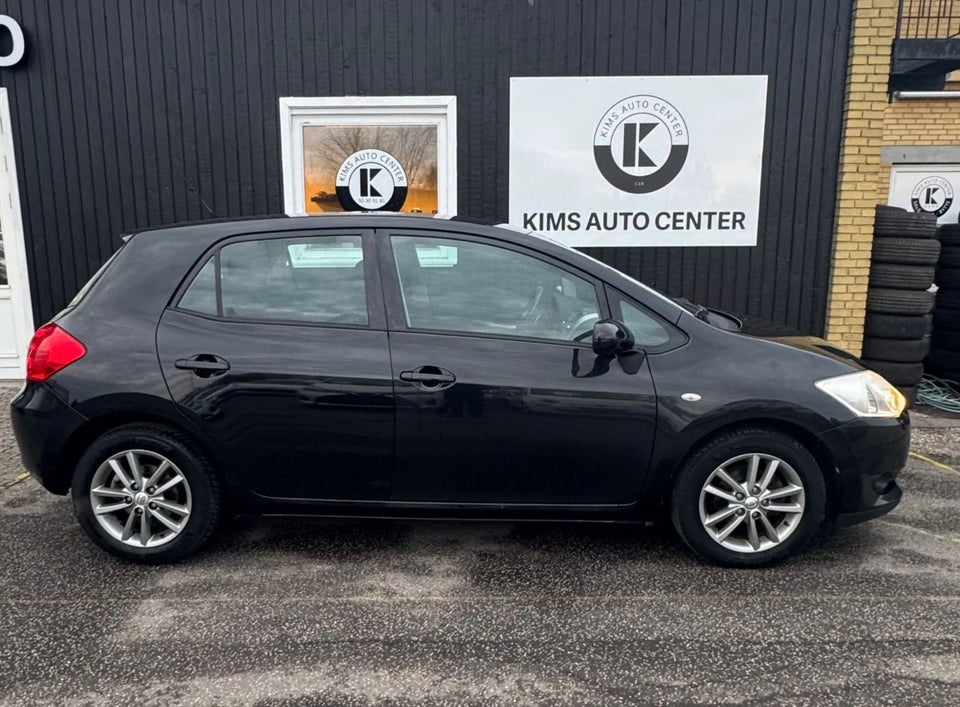 Toyota Auris 1,6 Luna+ M/M 5d