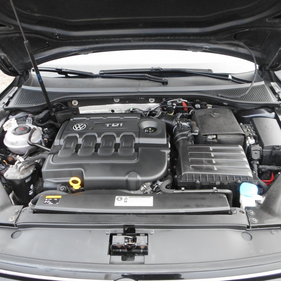 VW Passat 2,0 TDi 150 Comfortline 4d