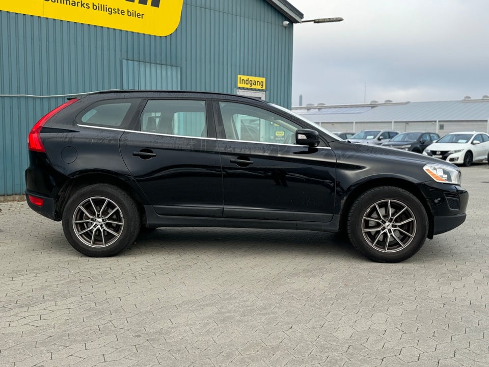 Volvo XC60 2,0 D3 163 Momentum aut. 5d