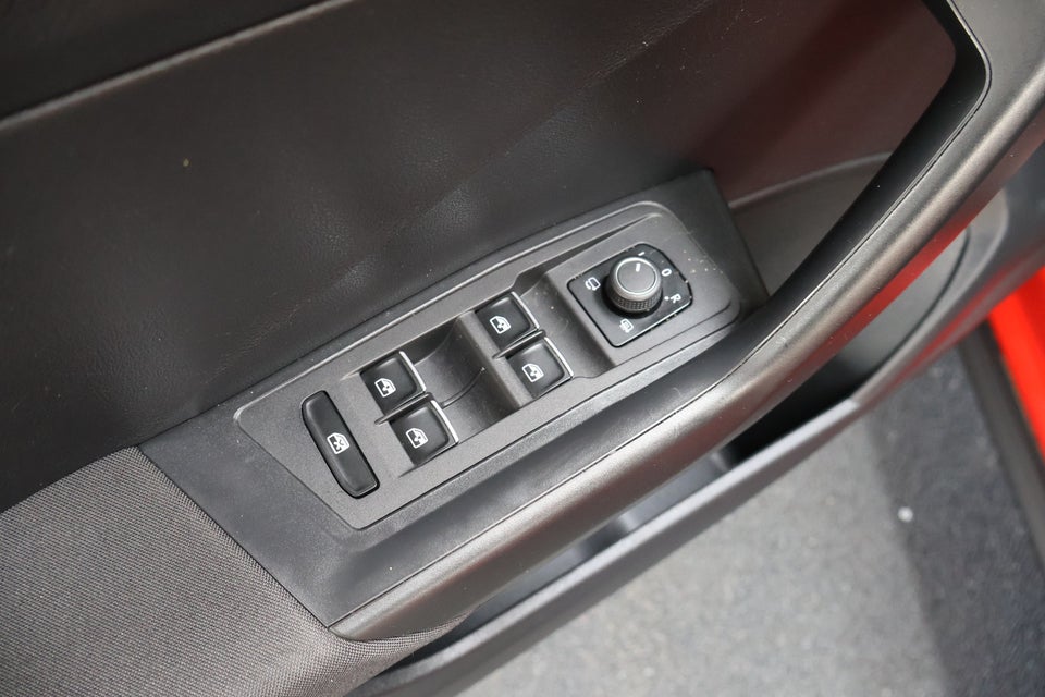VW T-Roc 1,0 TSi 115 Style 5d