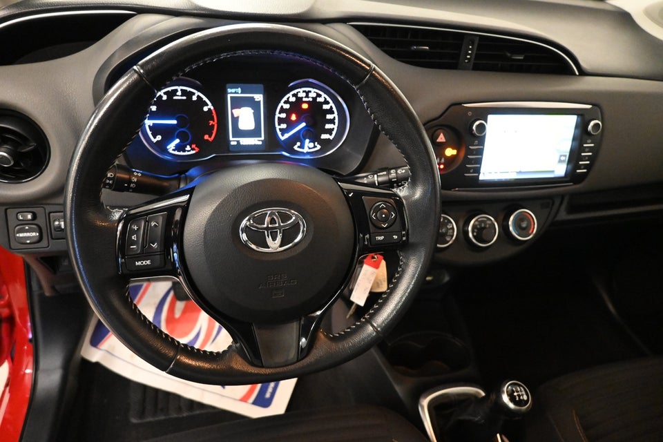 Toyota Yaris 1,0 VVT-i T2 5d