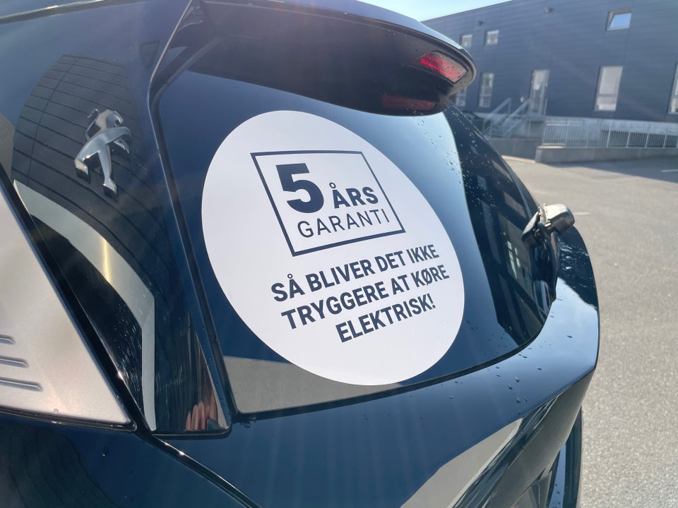 Peugeot e-5008 77 GT Pack 7prs 5d