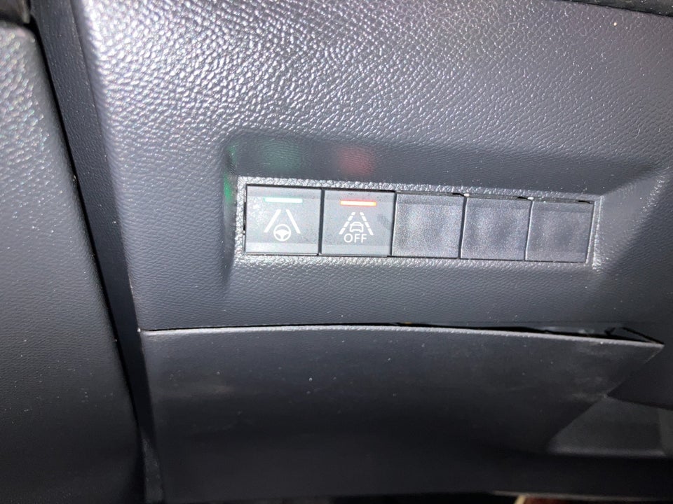 Peugeot e-2008 50 GT 5d