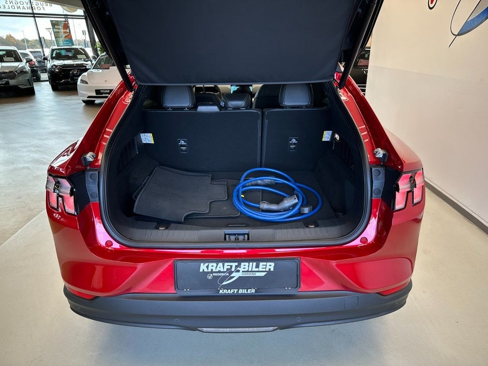 Ford Mustang Mach-E 75 Premium Standard Range 5d