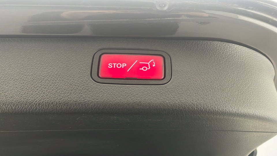 Mercedes C300 e 2,0 AMG Line stc. aut. 5d