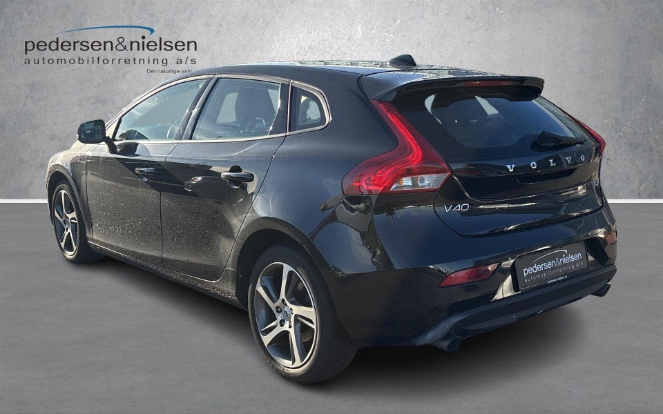Volvo V40 1,5 T3 152 Momentum aut. 5d