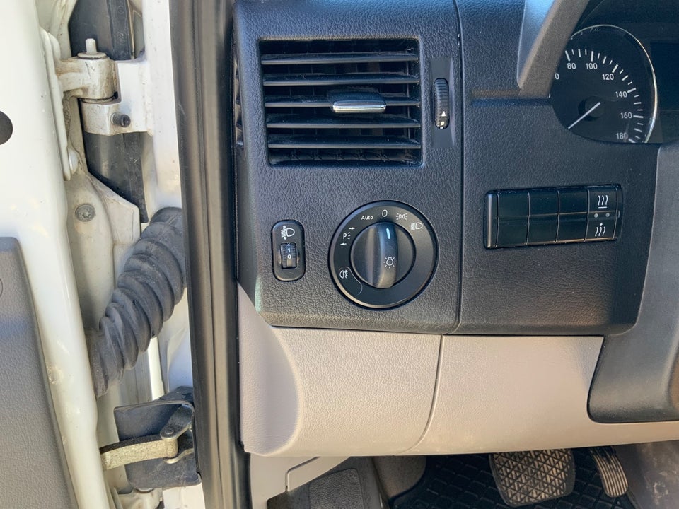 Mercedes Sprinter 216 2,2 CDi R2 Kassevogn aut. 5d