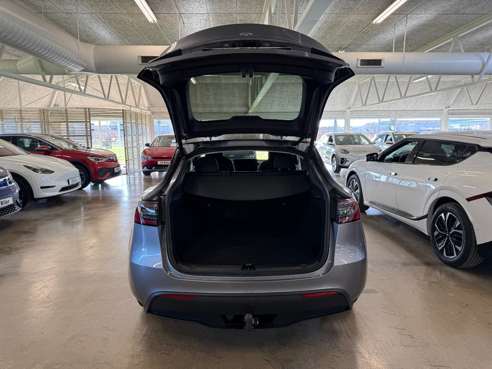 Tesla Model Y Long Range RWD 5d