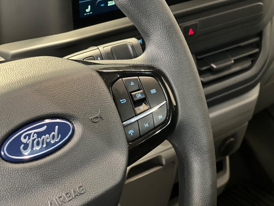 Ford Transit Custom 320 L2 2,0 EcoBlue Trend aut.