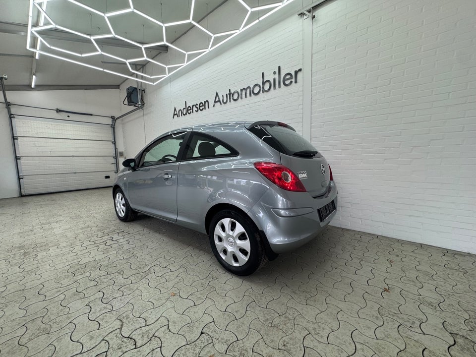 Opel Corsa 1,0 12V Enjoy 3d