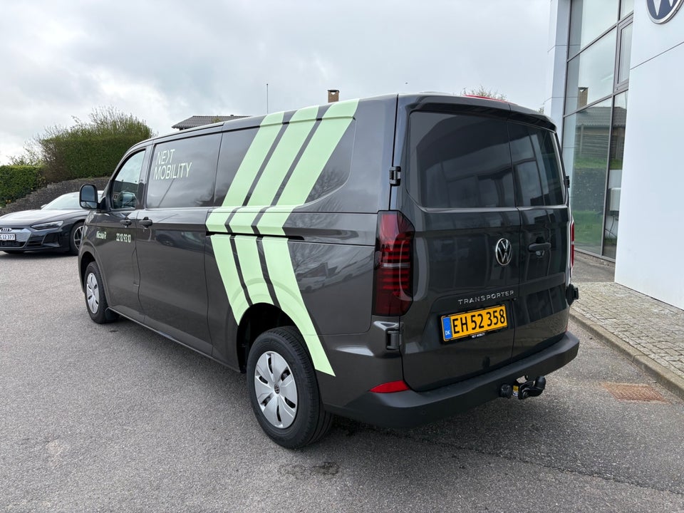 VW Transporter 2,0 TDi 150 Comfort Kassevogn LWB