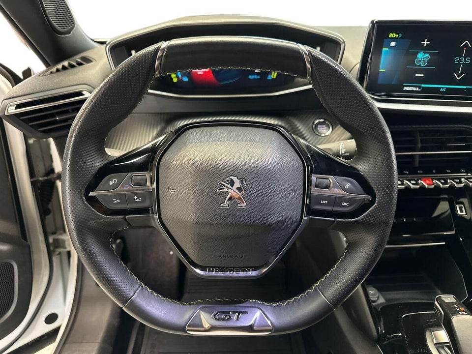 Peugeot e-2008 50 GT 5d