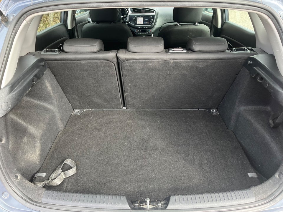 Kia Ceed 1,0 T-GDi Attraction 5d