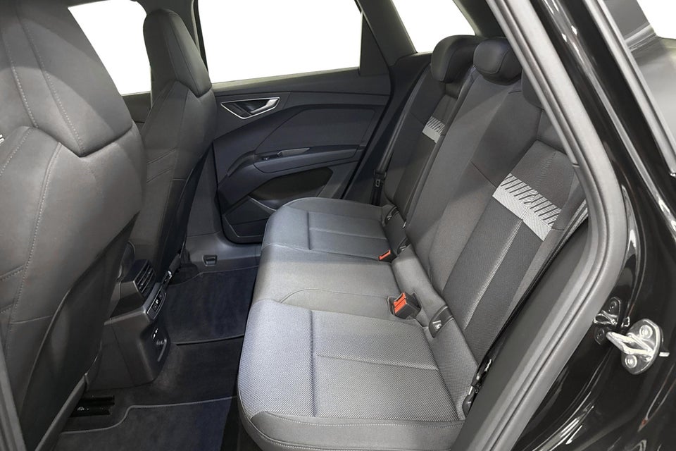 Audi Q4 e-tron 45 Progress 5d