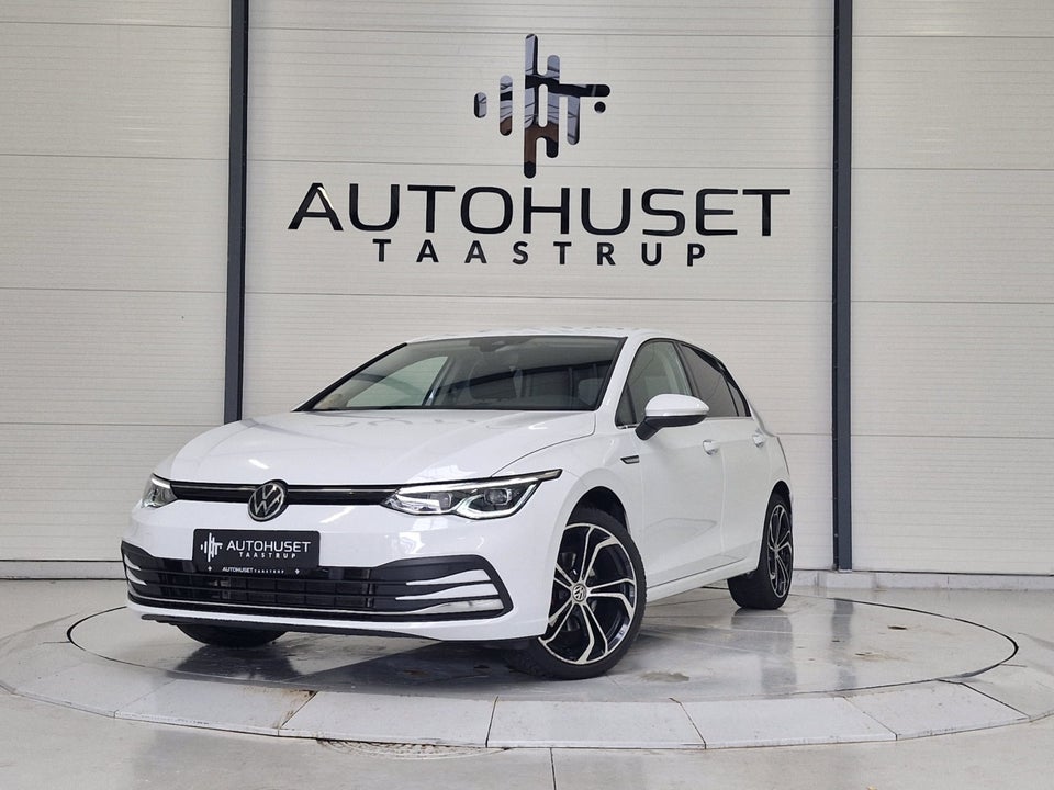 VW Golf VIII 1,5 eTSi 150 Style DSG 5d