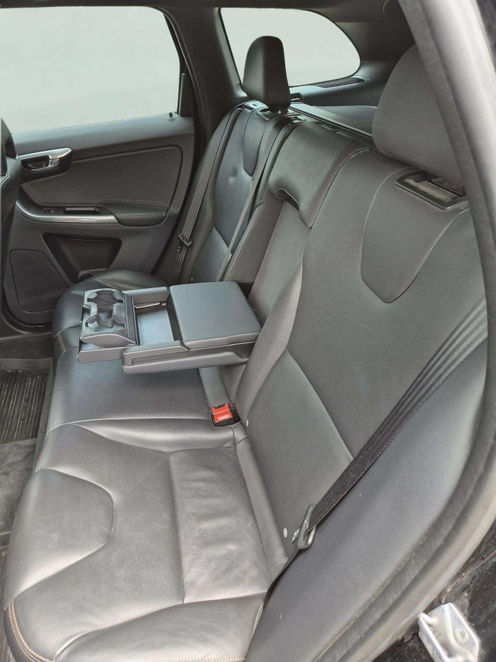 Volvo XC60 2,0 D4 181 Momentum aut. 5d