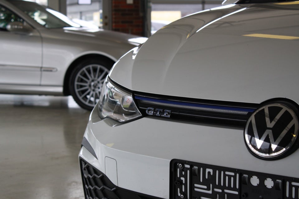 VW Golf VIII 1,4 GTE DSG 5d