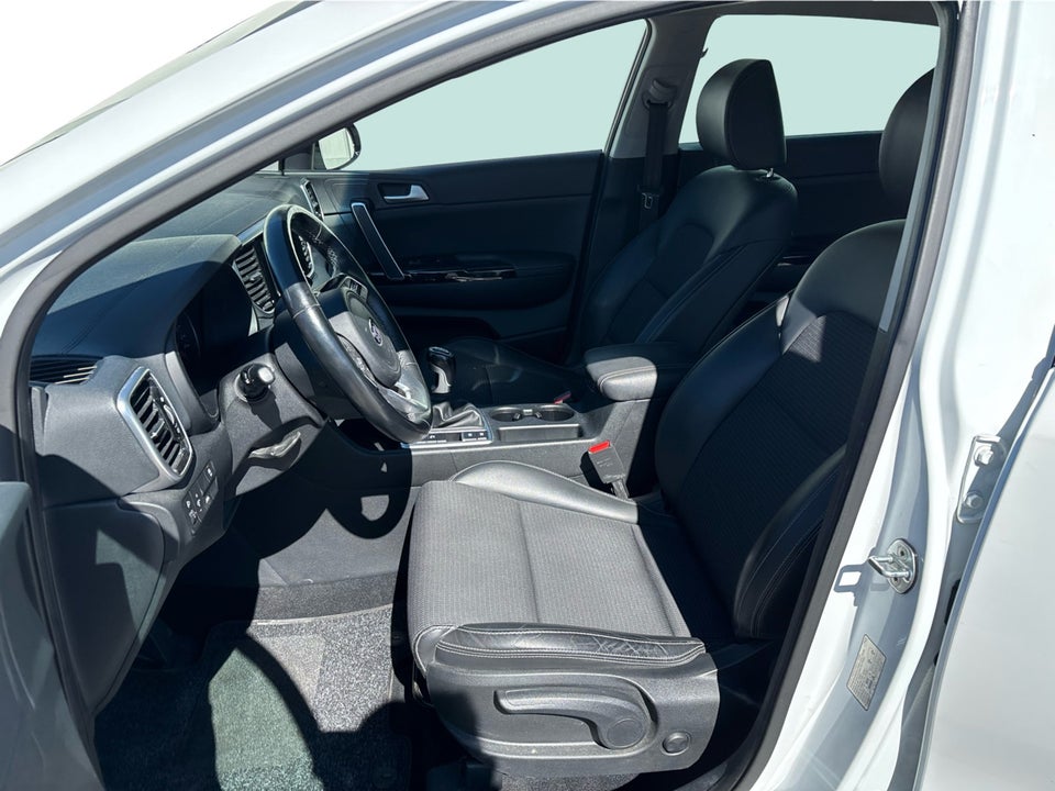 Kia Sportage 1,6 CRDi 136 Intro Edition 5d