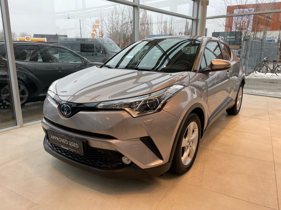 Toyota C-HR 1,8 Hybrid Limited CVT 5d