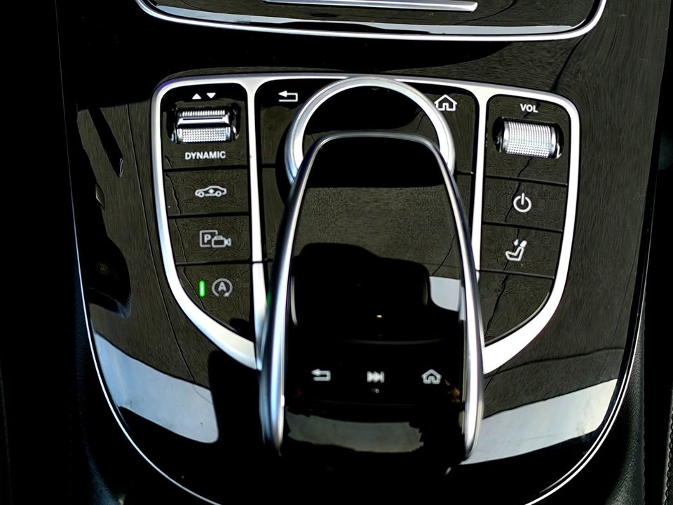 Mercedes E350 d 3,0 AMG Line stc. aut. 4Matic 5d