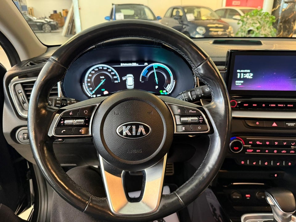 Kia Ceed 1,6 PHEV Upgrade Intro SW DCT 5d