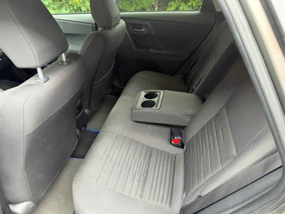Toyota Auris 1,8 Hybrid H2 Comfort Touring Sports CVT 5d