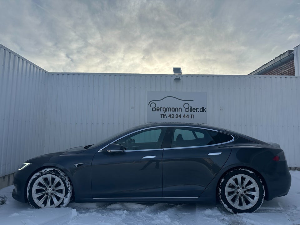Tesla Model S 90D 5d