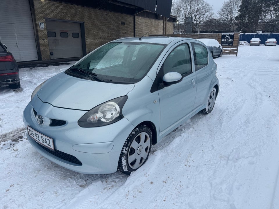 Toyota Aygo 1,0 Plus 5d
