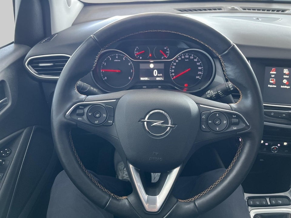 Opel Crossland X 1,2 Sport 5d