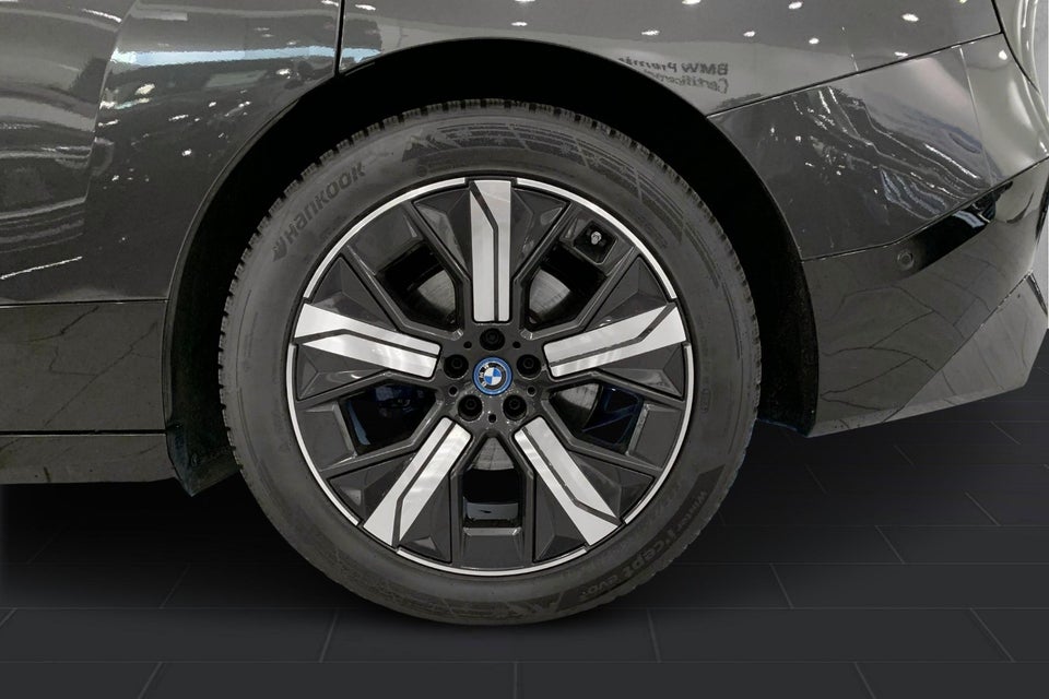 BMW iX xDrive40 Super Charged Sport 5d