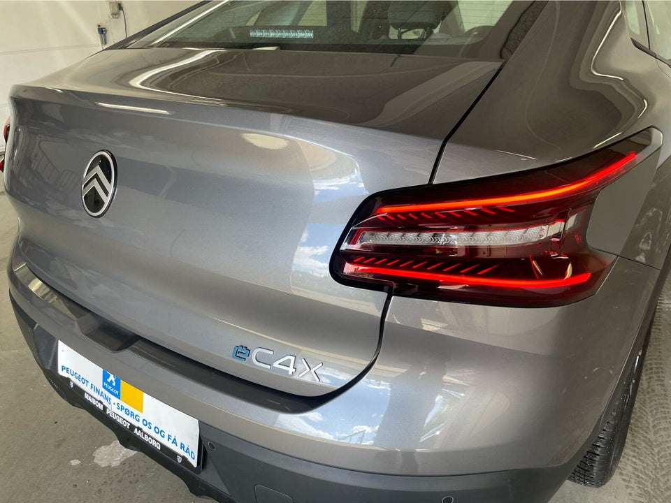 Citroën ë-C4 X 50 Plus 4d