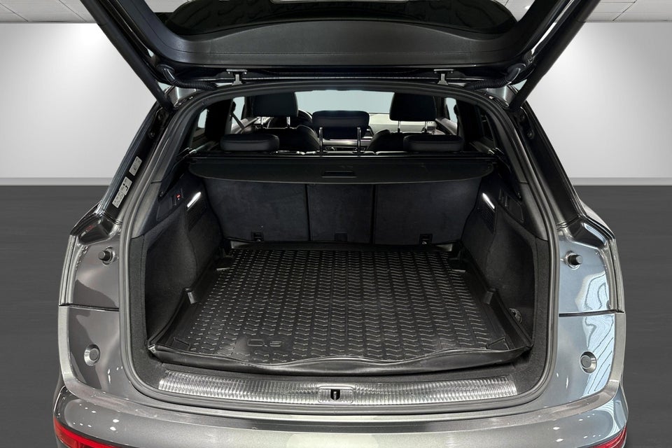 Audi Q5 50 TFSi e S-line quattro S-tr. 5d