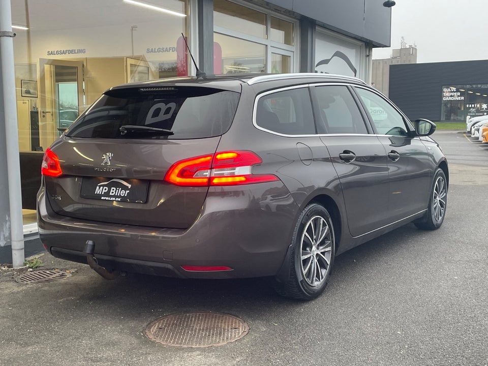 Peugeot 308 1,6 BlueHDi 120 Style SW 5d