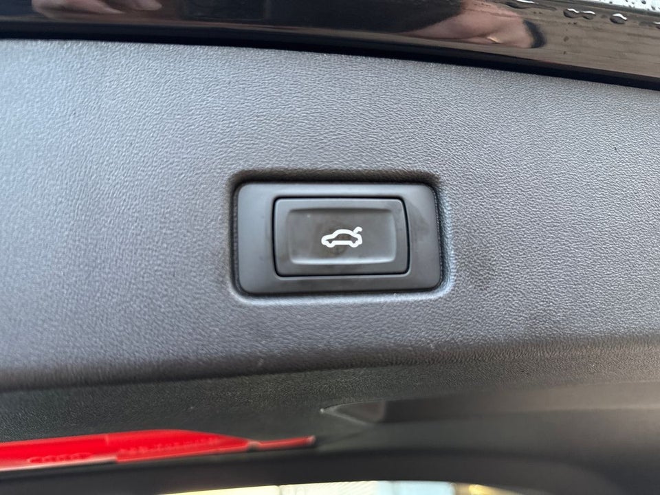 Audi Q4 e-tron 40 Advanced 5d