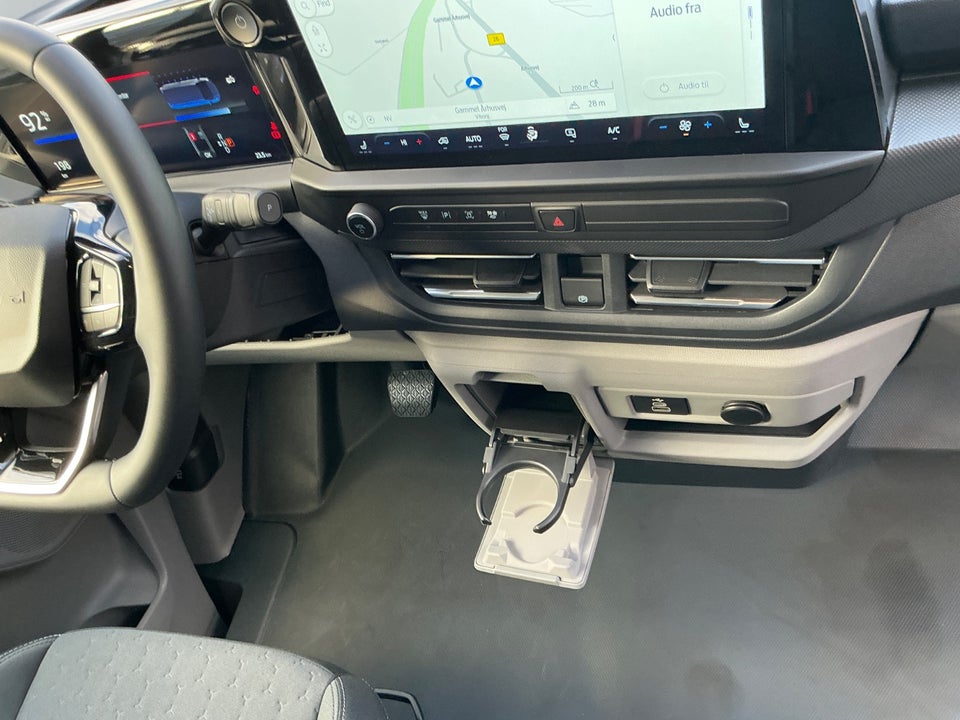 Ford E-Transit Custom 340L 64 Limited