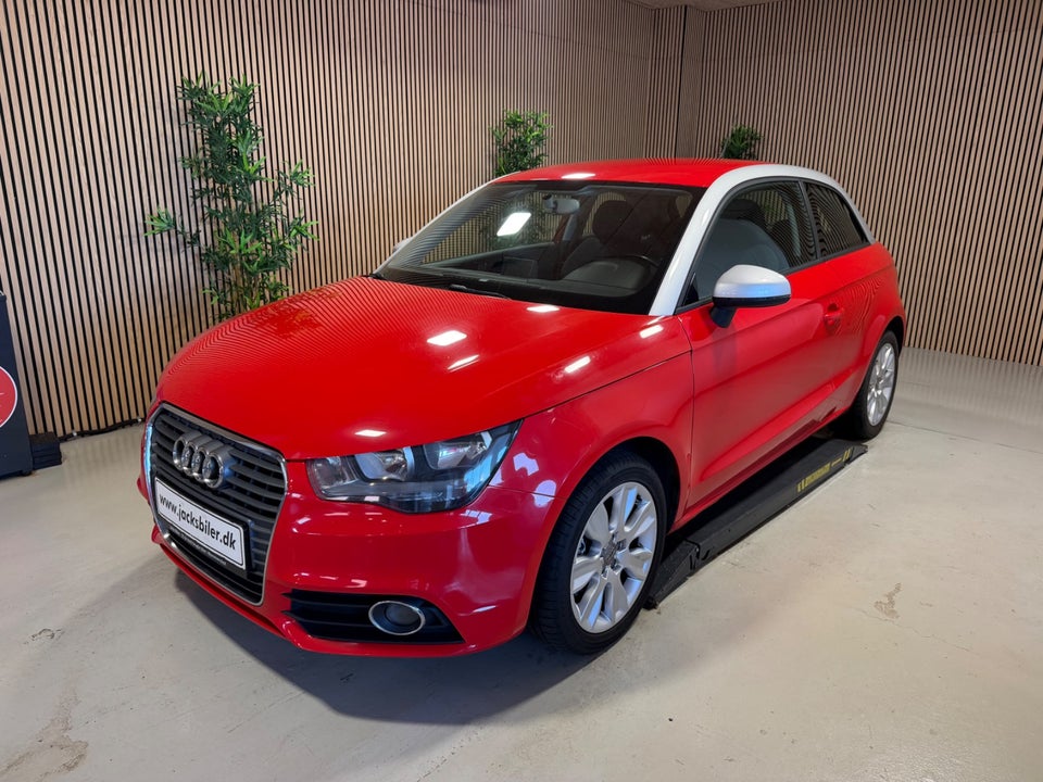 Audi A1 1,4 TFSi 122 Attraction 3d