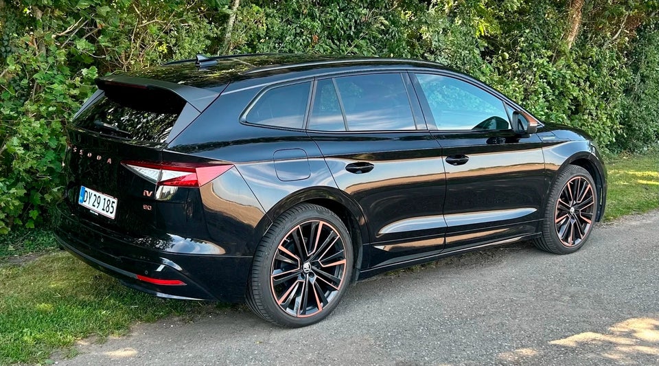 Skoda Enyaq 80X iV Founders Edition 5d