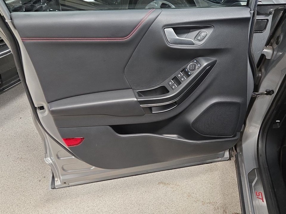 Ford Puma 1,0 EcoBoost mHEV ST-Line X 5d