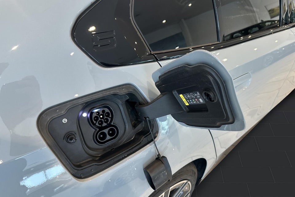 BMW i5 eDrive40 Fully Charged 4d