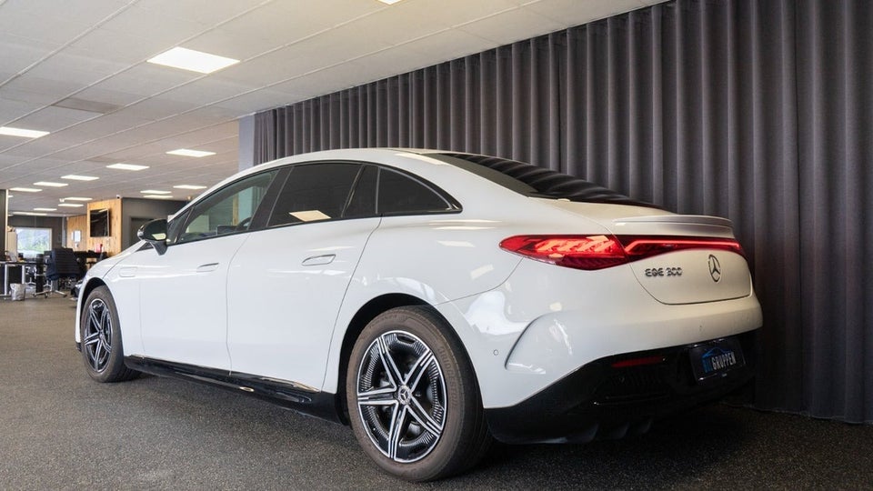 Mercedes EQE300 AMG Line 4d