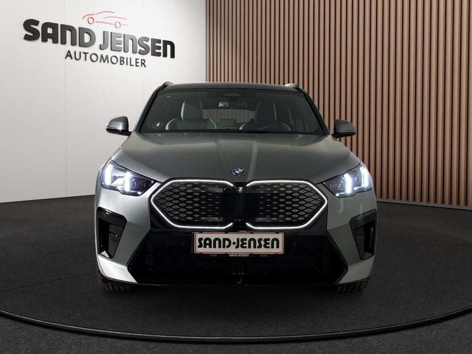 BMW iX2 xDrive30 Fully Charged 5d