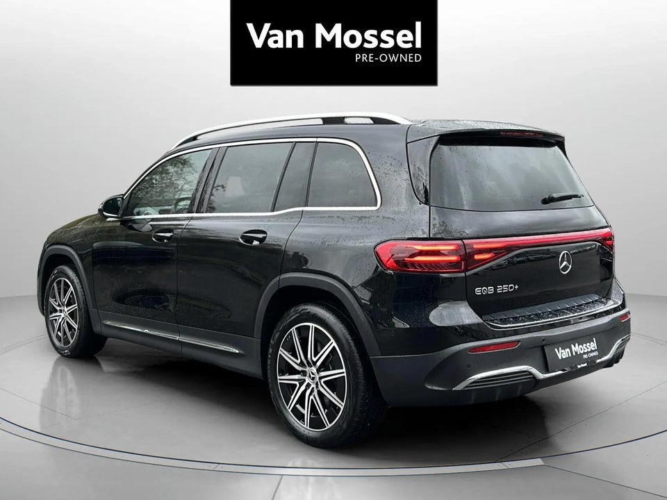 Mercedes EQB250+ AMG Line 5d