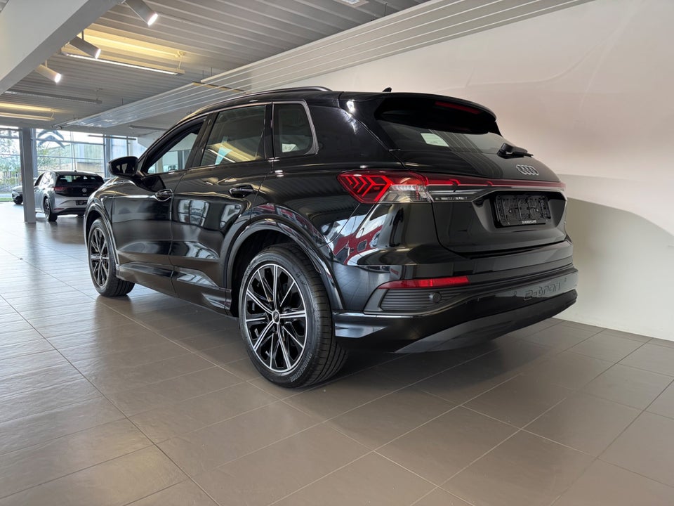 Audi Q4 e-tron 45 Attitude quattro 5d