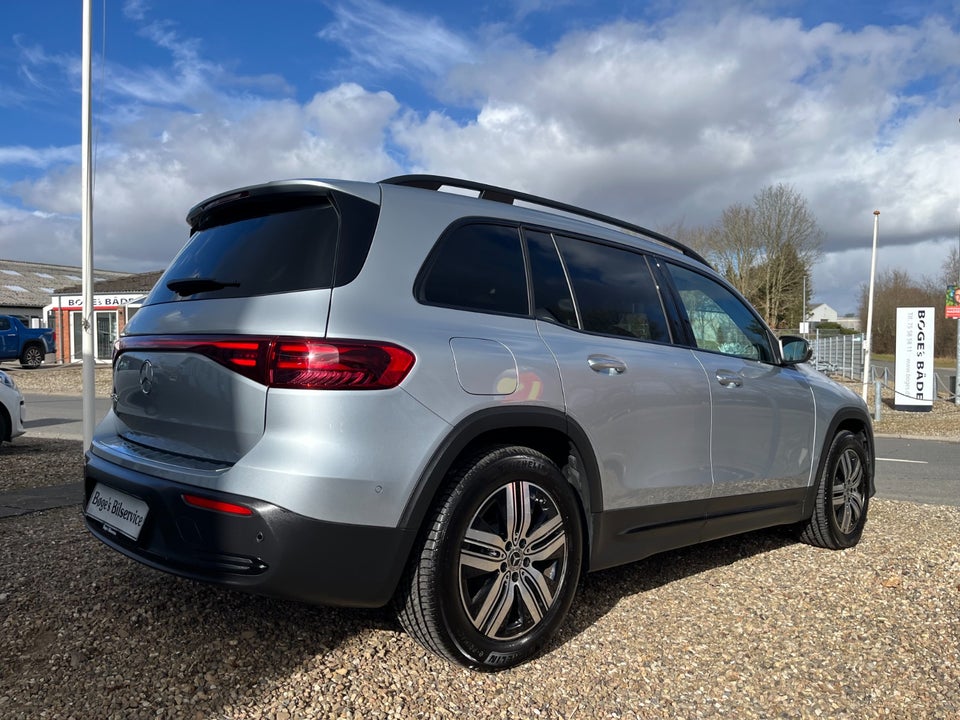 Mercedes EQB250+ Electric Art 5d