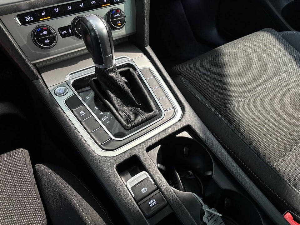 VW Passat 2,0 TDi 150 Comfortline Premium Variant DSG 5d