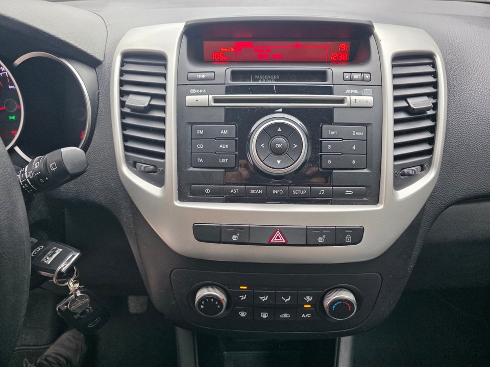 Kia Venga 1,6 CVVT Attraction 5d